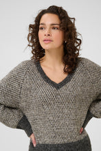 Laden Sie das Bild in den Galerie-Viewer, Kaffe Pullover Melinda