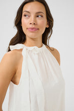 Laden Sie das Bild in den Galerie-Viewer, Cream Top Lora