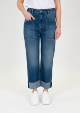 Laden Sie das Bild in den Galerie-Viewer, Blue Monkey Jeans Alanqa