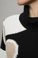 Laden Sie das Bild in den Galerie-Viewer, Gollehaug Pullover mit Rollkragen und Intarsienmuster