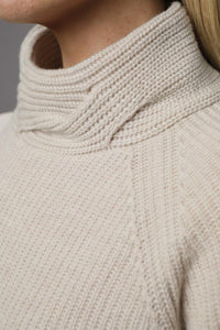 Gollehaug Pullover mit Stehkragen und Strukturmuster