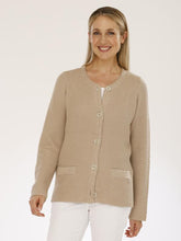 Laden Sie das Bild in den Galerie-Viewer, Gollehaug Strickjacke mit Rundhals