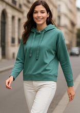 Laden Sie das Bild in den Galerie-Viewer, Bella Donna Hoodie Franzi