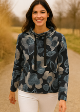 Laden Sie das Bild in den Galerie-Viewer, Bella Donna Sweatshirt Petra