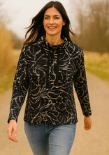 Laden Sie das Bild in den Galerie-Viewer, Bella Donna Sweatshirt Petra