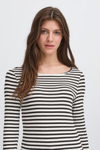 Laden Sie das Bild in den Galerie-Viewer, Ichi Shirt Cella
