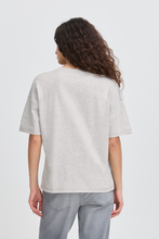 Laden Sie das Bild in den Galerie-Viewer, Ichi T-Shirt Madelly