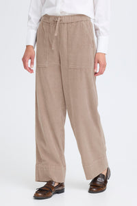 Fransa Cordhose Salomi