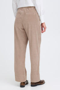 Fransa Cordhose Salomi