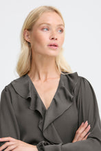Laden Sie das Bild in den Galerie-Viewer, B.Young Bluse Igomi