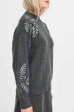 Laden Sie das Bild in den Galerie-Viewer, B.Young Pullover Magge