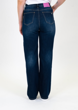 Laden Sie das Bild in den Galerie-Viewer, Blue Monkey Jeans Liz