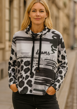 Laden Sie das Bild in den Galerie-Viewer, Bella Donna Sweatshirt Lili