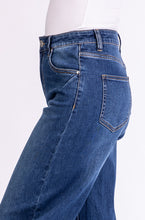 Laden Sie das Bild in den Galerie-Viewer, Blue Monkey Jeans Ilvy Barrel Fit