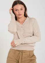 Laden Sie das Bild in den Galerie-Viewer, Freequent Pullover Katie