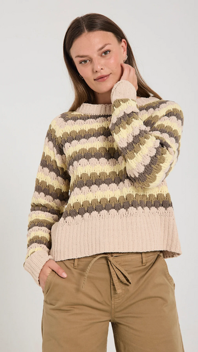 Freequent Pullover Nezzy