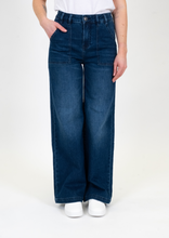 Laden Sie das Bild in den Galerie-Viewer, Blue Monkey Jeans Matilda