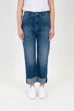 Laden Sie das Bild in den Galerie-Viewer, Blue Monkey Jeans Alanqa