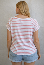 Laden Sie das Bild in den Galerie-Viewer, Dolcezza T-Shirt