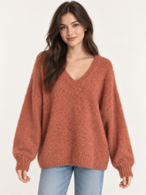 Laden Sie das Bild in den Galerie-Viewer, Strickpullover mit Schal