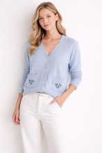 Laden Sie das Bild in den Galerie-Viewer, Strickjacke Angelina