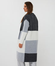 Laden Sie das Bild in den Galerie-Viewer, Esqualo Cardigan mit Blockstreifen