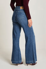 Laden Sie das Bild in den Galerie-Viewer, Para Mi Jeans Scotty
