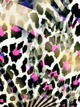 Laden Sie das Bild in den Galerie-Viewer, Gemustertes Shirt Leopard