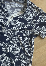 Laden Sie das Bild in den Galerie-Viewer, Bella Donna Bluse Navy