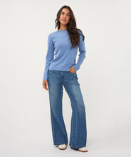 Laden Sie das Bild in den Galerie-Viewer, Esqualo Pullover blau
