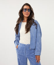 Laden Sie das Bild in den Galerie-Viewer, Esqualo Cordjacke
