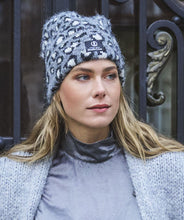 Laden Sie das Bild in den Galerie-Viewer, Esqualo Beanie mit Leo-Print