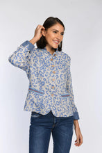 Laden Sie das Bild in den Galerie-Viewer, White Label Janker im Leo-Muster