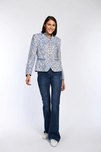 Laden Sie das Bild in den Galerie-Viewer, White Label Janker im Leo-Muster