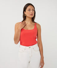 Laden Sie das Bild in den Galerie-Viewer, Esqualo Lurex-Träger Top